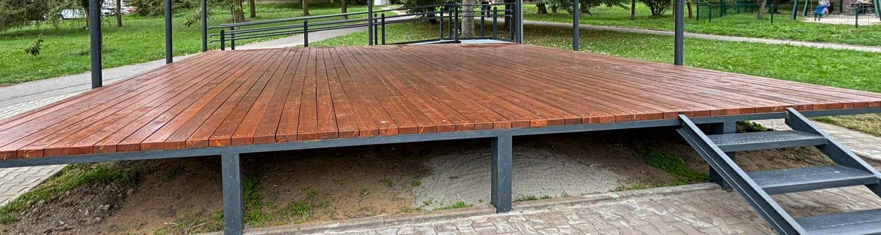Nowa estrada na Plantach Mistrzejowickich – idealne miejsce na pożegnanie lata! 