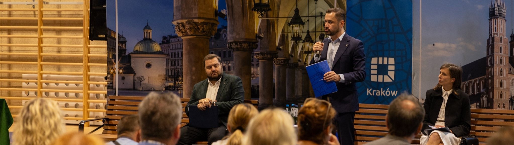 Ławeczka Dialogu z Prezydentem Aleksandrem Miszalskim 